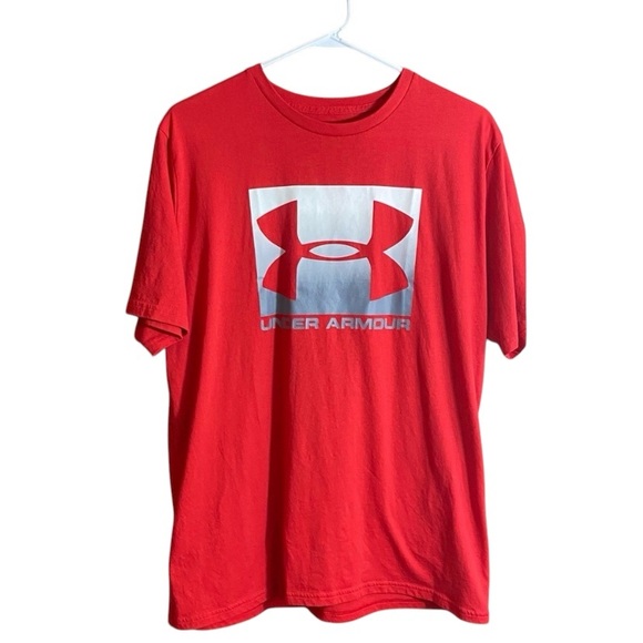 Under Armour UA Men’s XL Red Boxed Sports Style Loose Fit T-Shirt - Picture 1 of 5